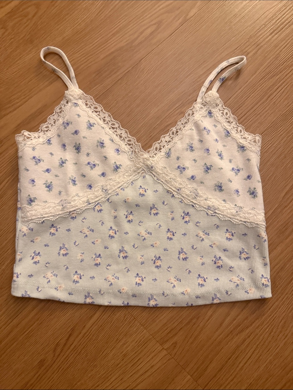 Aeropostale Mint green and light blue Floral Lace Trim Cropped Cami